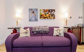 Pass The Keys Recently Renovated 1Br Flat With Private Garden In South London