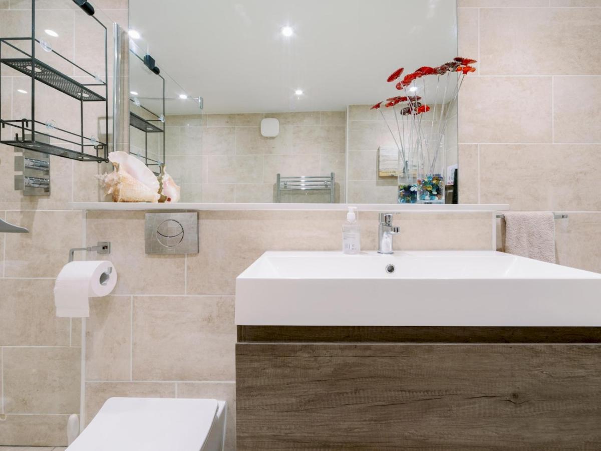 Pass The Keys Recently Renovated 1Br Flat With Private Garden In South London Apartment Exterior photo