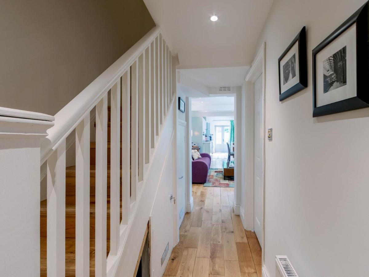 Pass The Keys Recently Renovated 1Br Flat With Private Garden In South London Apartment Exterior photo