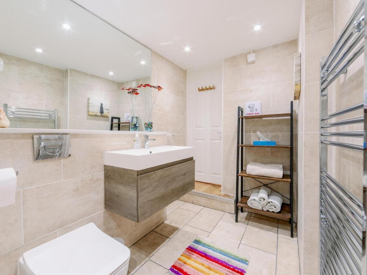 Pass The Keys Recently Renovated 1Br Flat With Private Garden In South London Apartment Exterior photo
